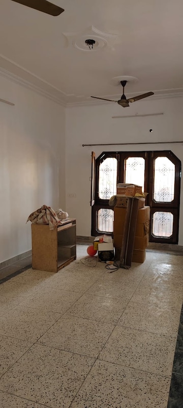 Living Room in 3 BHK Independent House at Gomti Nagar – for Rent