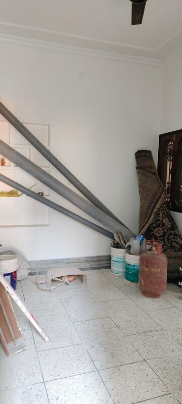 Staircase in 3 BHK Independent House at Gomti Nagar – for Rent