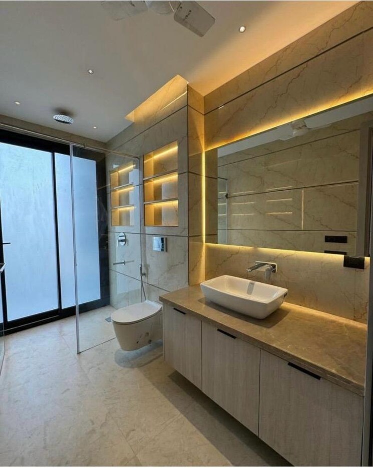 Bathroom, sector 26a 4 Bedroom 400 Sq.Yd. Apartment In Sector 26a Gurgaon 8229564