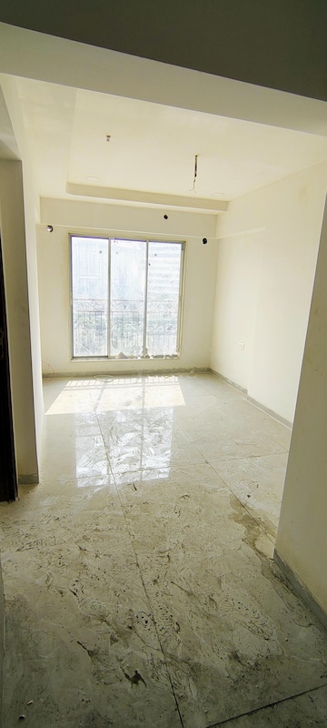 Room in 2 BHK Apartment at Alag Artis, Pant Nagar – for Rent
