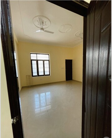 Building Lobby in 6 BHK Independent House at Gomti Nagar – for Sale