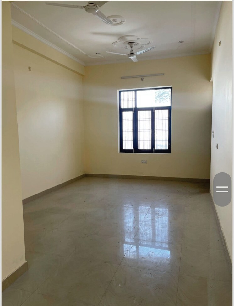 Room, gomti nagar 6 Bedroom 2000 Sq.Ft. Independent House In Gomti Nagar Lucknow 8229642