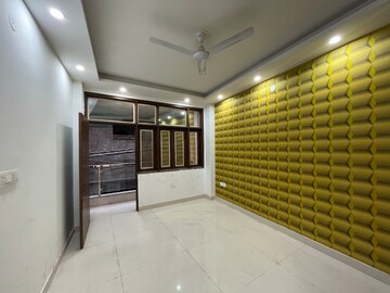 Balcony in 3 BHK Builder Floor at Govindpuri – for Sale