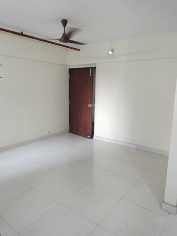 Room in 1 BHK Apartment at Sanghvi Evana, Worli – for Rent