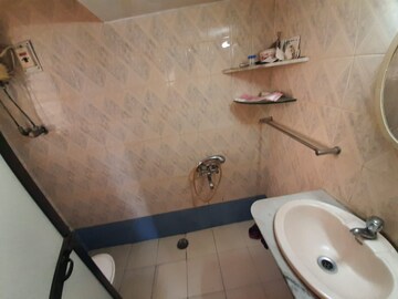 Furnished Amenities in 1 BHK Apartment at Riddhi Garden, Malad East – for Rent