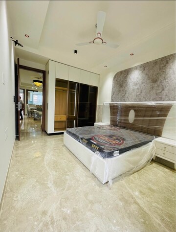 Bedroom in 1.5 BHK Builder Floor at Ambience Creacions, Sector 22 – for Rent