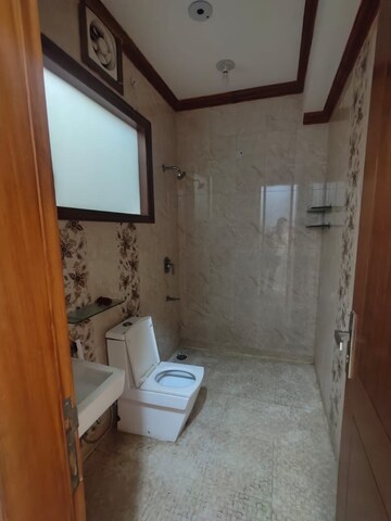 Bathroom in 3 BHK Apartment at Hargobind Enclave – for Rent