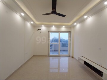 Room in 4 BHK Builder Floor at Puri Aman Vilas, Sector 89 – for Sale