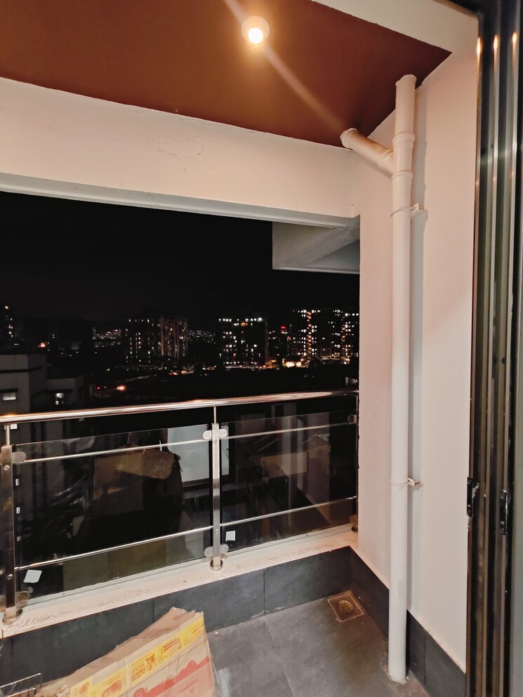 Balcony, mante-luxor 2 Bedroom 628 Sq.Ft. Apartment In Baner Pune 8230166