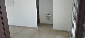 Room in 3 BHK Apartment at Shah Arcade III, Malad East – for Rent
