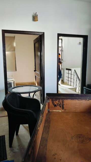 Master Bedroom in 6 BHK Independent House at Sector 16 – for Rent