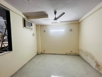 Room in 1 BHK Apartment at Chattarpur – for Rent