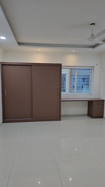 Bedroom in 3 BHK Apartment at Rajapushpa Eterna, Nanakramguda – for Rent