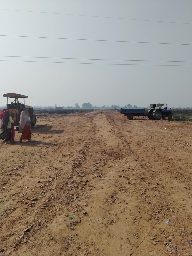 Exterior View, agra delhi national highway  136 Sq.Yd. Plot In Agra   Delhi National Highway Mathura 8230600