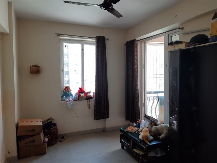 Living Room, sikka-karmic-greens 3.5 Bedroom 1520 Sq.Ft. Apartment In Sector 78 Noida 8230596