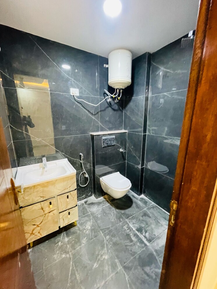 Master Bedroom, chattarpur 4 Bedroom 1550 Sq.Ft. Builder Floor In Chattarpur Delhi 8230633