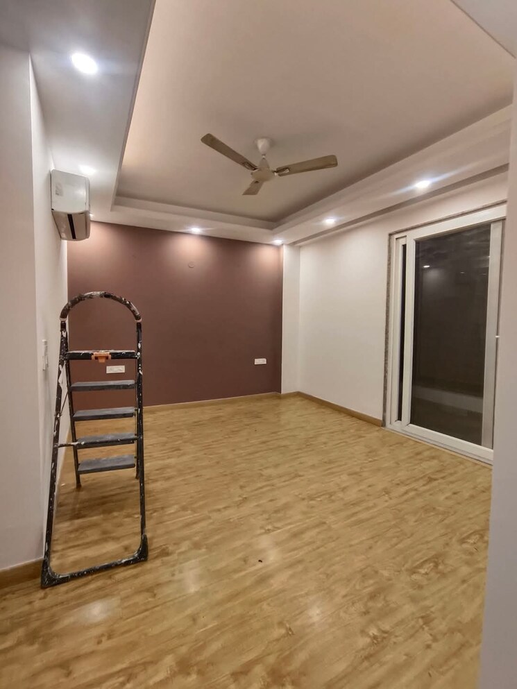 Room, sector 4 3 Bedroom 263 Sq.Yd. Builder Floor In Sector 4 Gurgaon 8230662