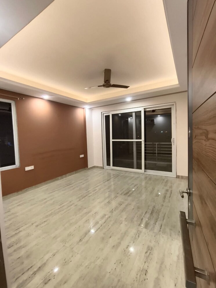 Room, sector 4 3 Bedroom 263 Sq.Yd. Builder Floor In Sector 4 Gurgaon 8230662