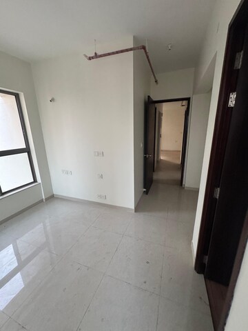 2 BHK Apartment For Sale in Kalpataru Paramount, Kapur Bawdi