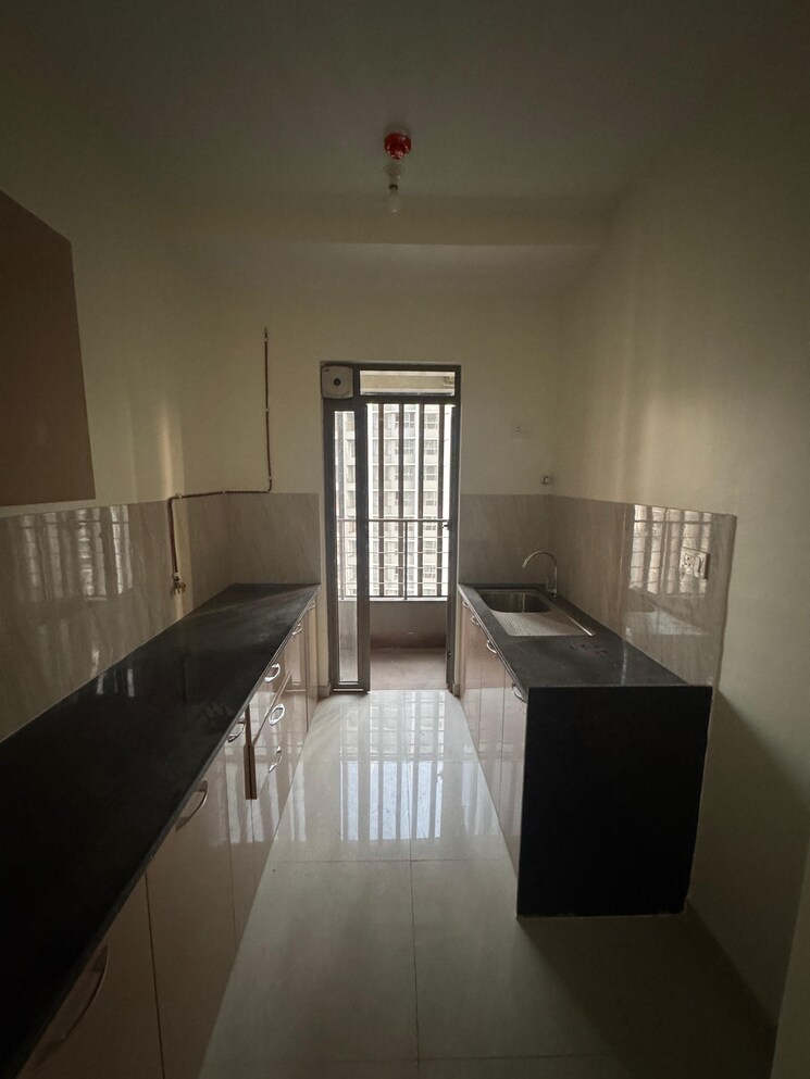 Living Room, kalpataru-paramount 2 Bedroom 711 Sq.Ft. Apartment In Kapur Bawdi Thane 8230777