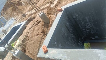 Swimming Pool in 1 BHK Independent House at Bathlapalli – for Sale