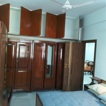 Bedroom in 3 BHK Apartment at Warden Court, Papanas Wadi – for Rent