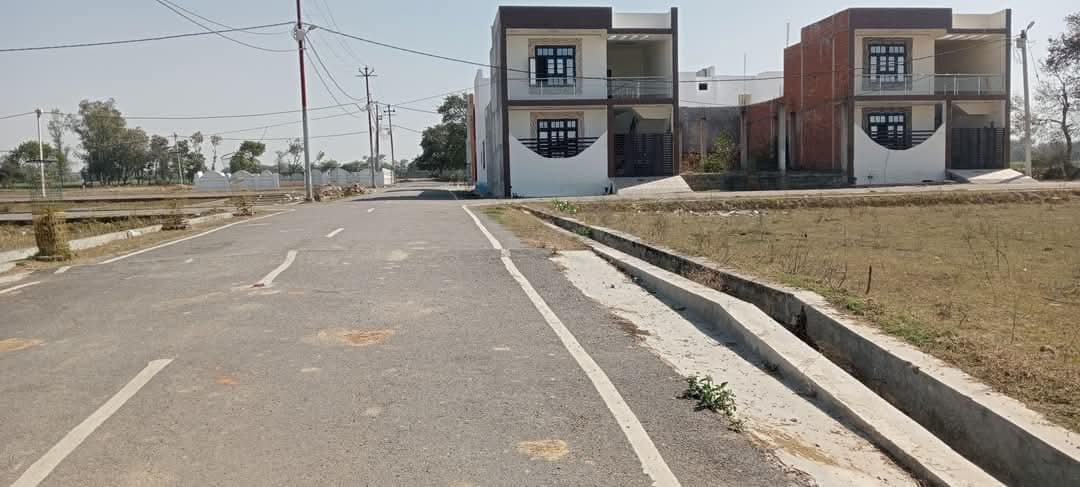 Plot For Sale in Gaurs Smart Homes