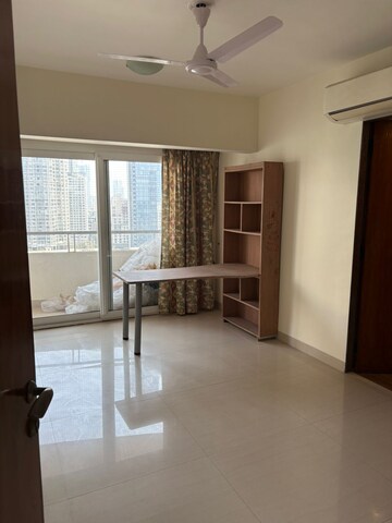 Room in 3 BHK Apartment at Lokhandwala Harmony, Worli – for Rent
