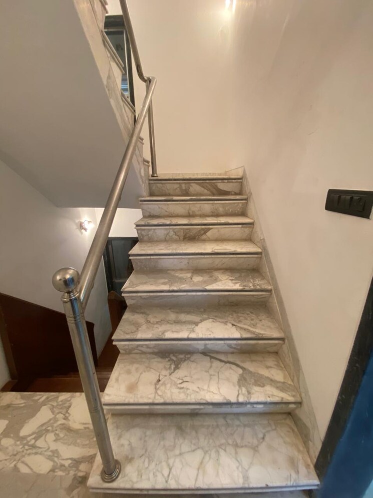 undefined, ashok vihar 4 Bedroom 5000 Sq.Ft. Builder Floor In Ashok Vihar Delhi 8231054