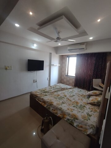 Bedroom in 2 BHK Apartment at Sudarshan Sky Garden, Ghodbunder Road – for Rent