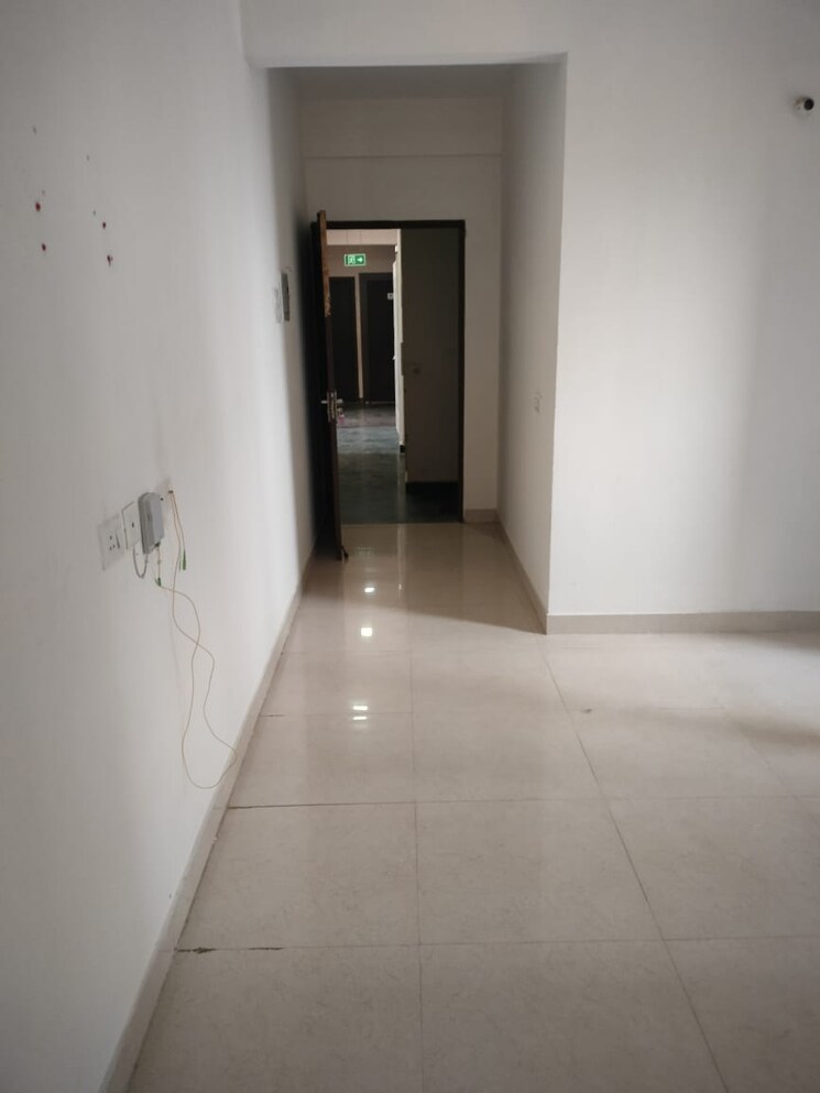 Room, signature-global-proxima 2 Bedroom 809 Sq.Ft. Apartment In Sector 89 Gurgaon 8231369