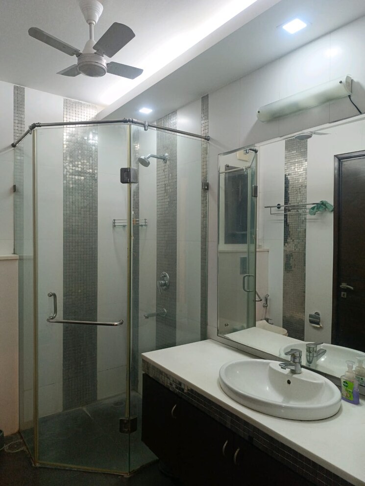 undefined, panchsheel enclave 4 Bedroom 2250 Sq.Ft. Builder Floor In Panchsheel Enclave Delhi 8231297