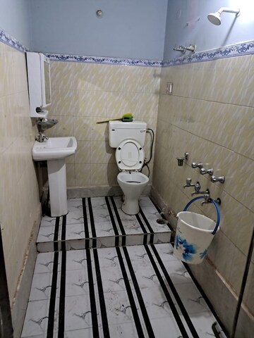 Master Bedroom in 5 BHK Independent House at Kalyanpur East – for Rent