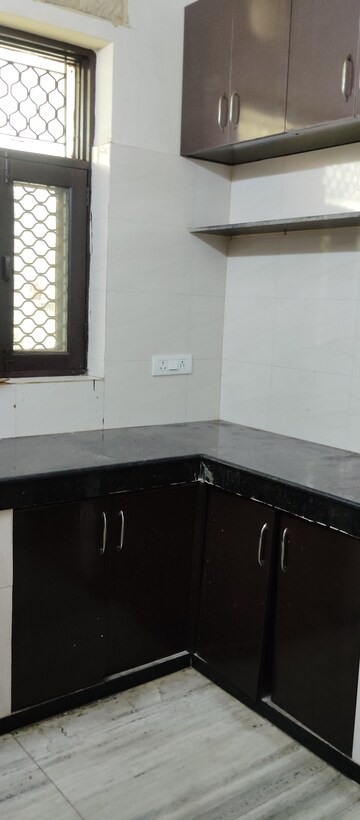 Kitchen in 2 BHK Builder Floor at RWA Apartments Sector 41, Sector 41 – for Rent