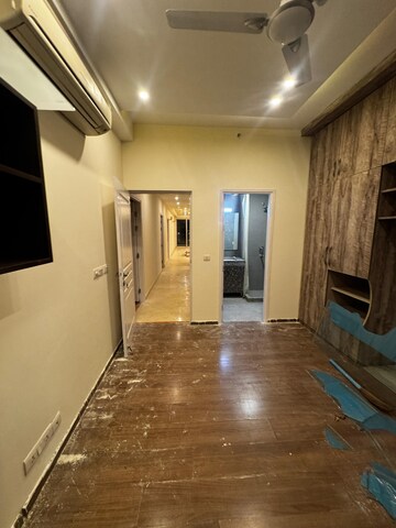 Master Bedroom in 4 BHK Apartment at M3M Golf Estate Fairway East, Sector 65 – for Rent