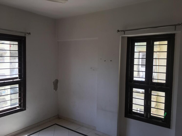 Room, satellite 2 Bedroom 1200 Sq.Ft. Apartment In Satellite Ahmedabad 8231489