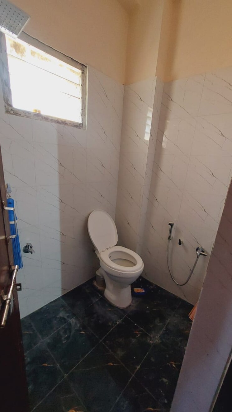 Bathroom, satellite 2 Bedroom 1200 Sq.Ft. Apartment In Satellite Ahmedabad 8231489