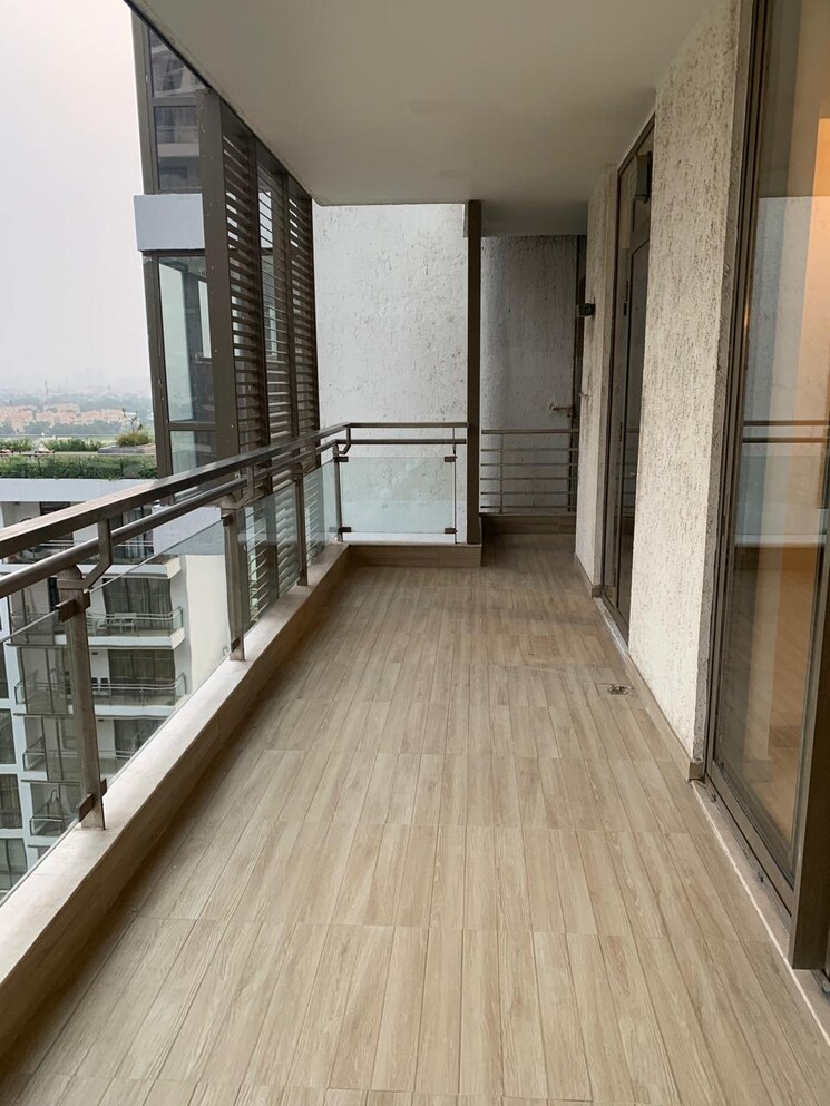 Balcony, m3m-golf-estate-fairway-west 4 Bedroom 5685 Sq.Ft. Apartment In Sector 65 Gurgaon 8231479