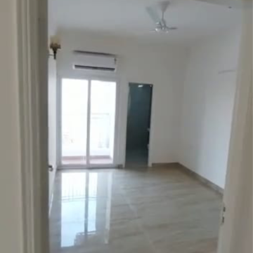 Room in 4 BHK Apartment at Trident Embassy Reso, Sector 1 Greater Noida – for Sale