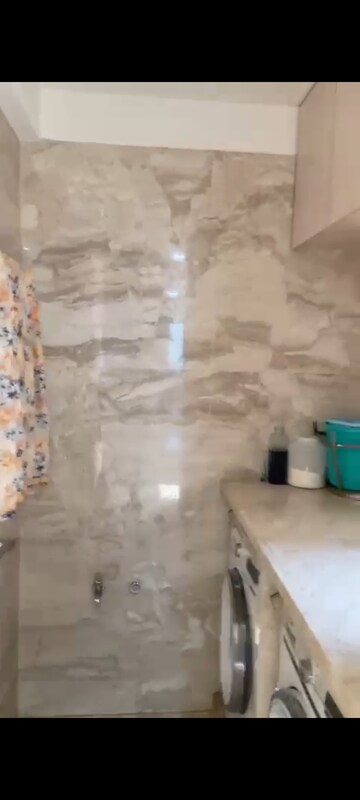 Bathroom in 4 BHK Apartment at Hiranandani Heritage, Kandivali West – for Rent