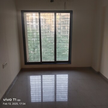 Room in 1 BHK Apartment at Kurla West – for Rent