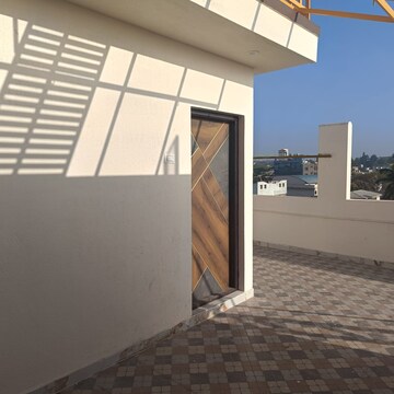 Room in 1 RK Apartment at Halasuru – for Rent