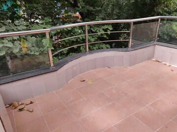 Balcony in 1 RK Builder Floor at Green Wood City, Sector 45 – for Rent
