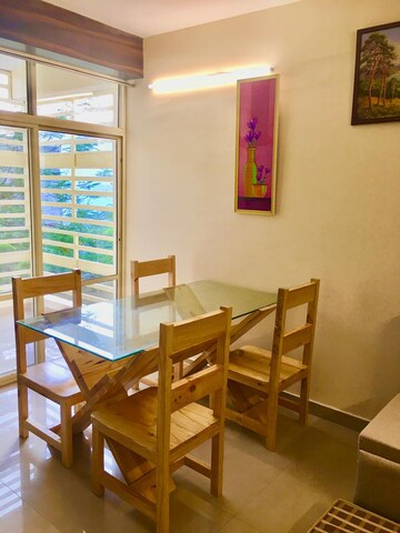 Furnished Amenities in 1.5 BHK Apartment at Patel Nagar – for Rent