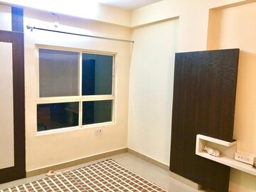 Bedroom in 1.5 BHK Apartment at Patel Nagar – for Rent