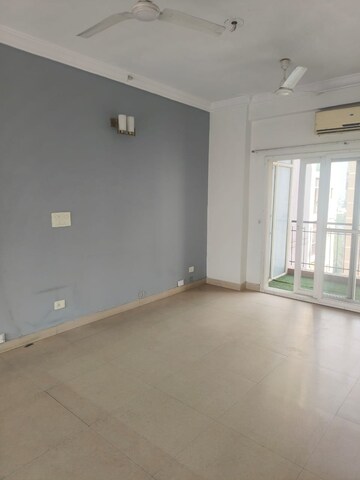 Room in 3.5 BHK Apartment at Antriksh Nature, Sector 52 – for Sale