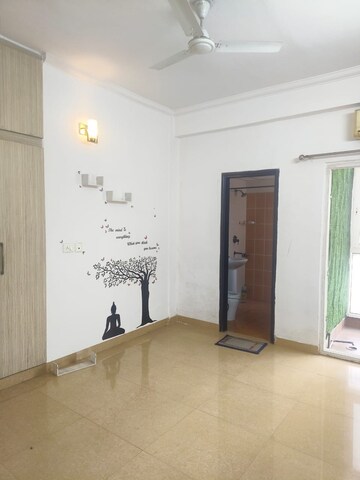 Room in 3.5 BHK Apartment at Antriksh Nature, Sector 52 – for Sale