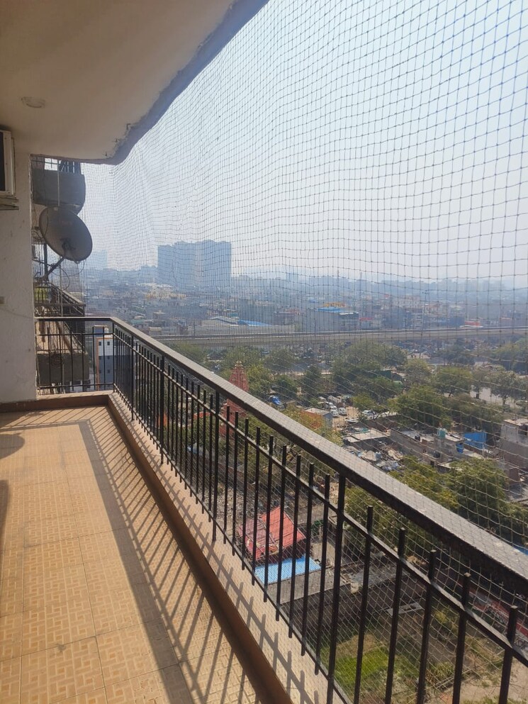 Balcony, sector 52 3.5 Bedroom 1925 Sq.Ft. Apartment In Sector 52 Noida 8231806