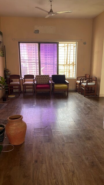 Living Room in 3 BHK Apartment at Andheri West – for Rent