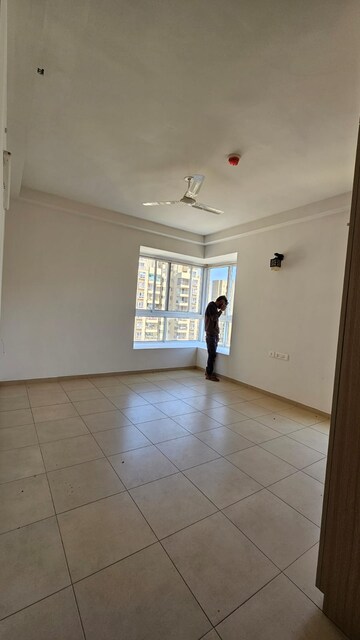 Room in 1 BHK Apartment at Bhartiya Nikoo Homes, Thanisandra Main Road – for Rent